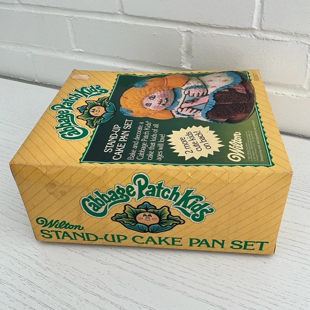 Box Never Opened-Old Style-Wilton Cabbage Patch Kids Stand-Up Cake Pan Set